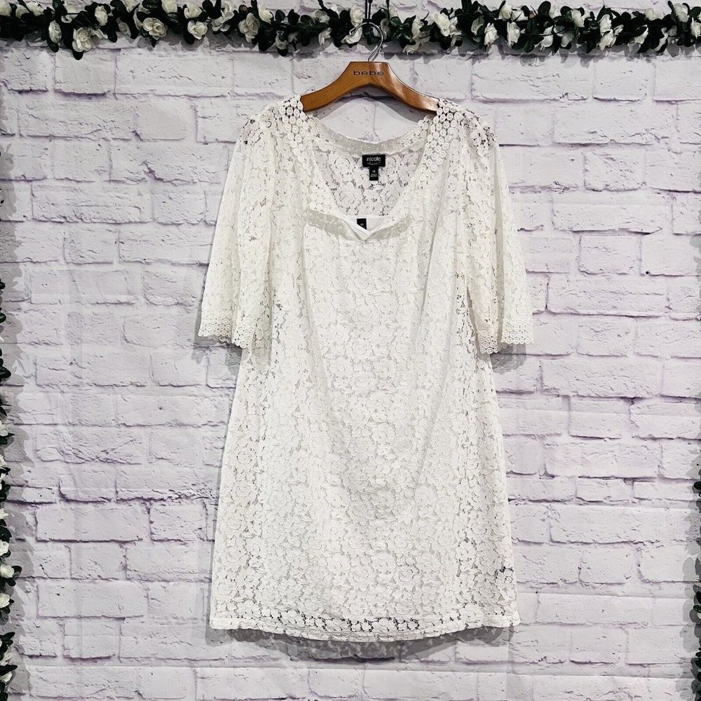 Nicole Miller‎ Dress White Lace Short Sleeve Dress